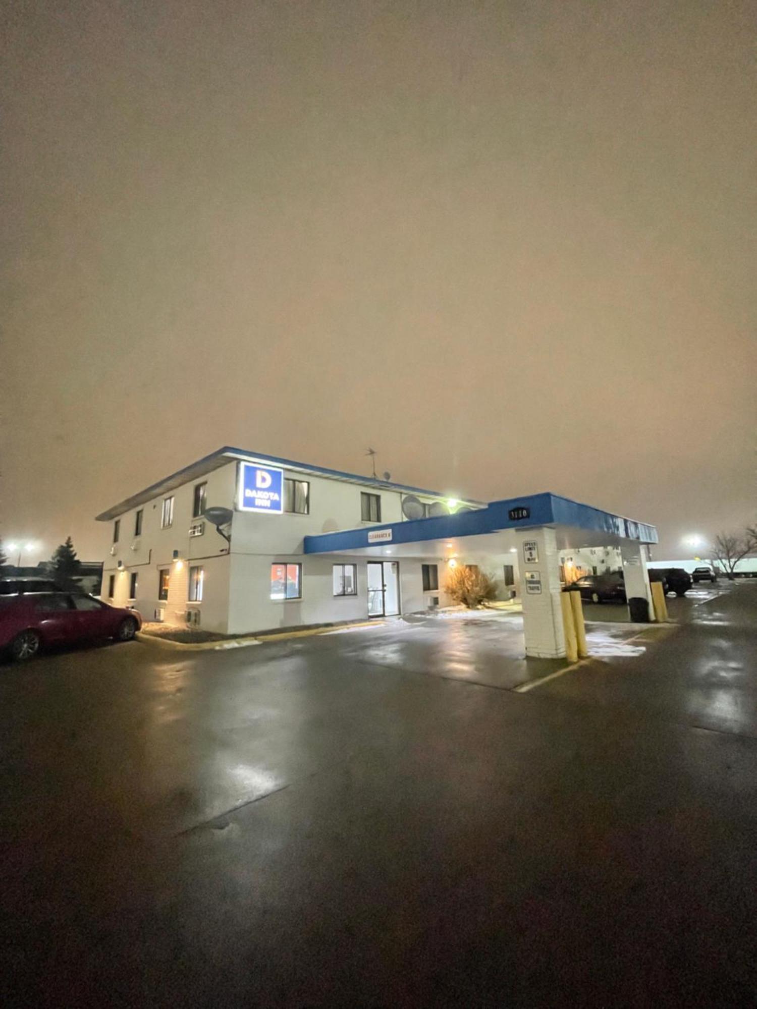 Dakota Inn Fargo Extérieur photo