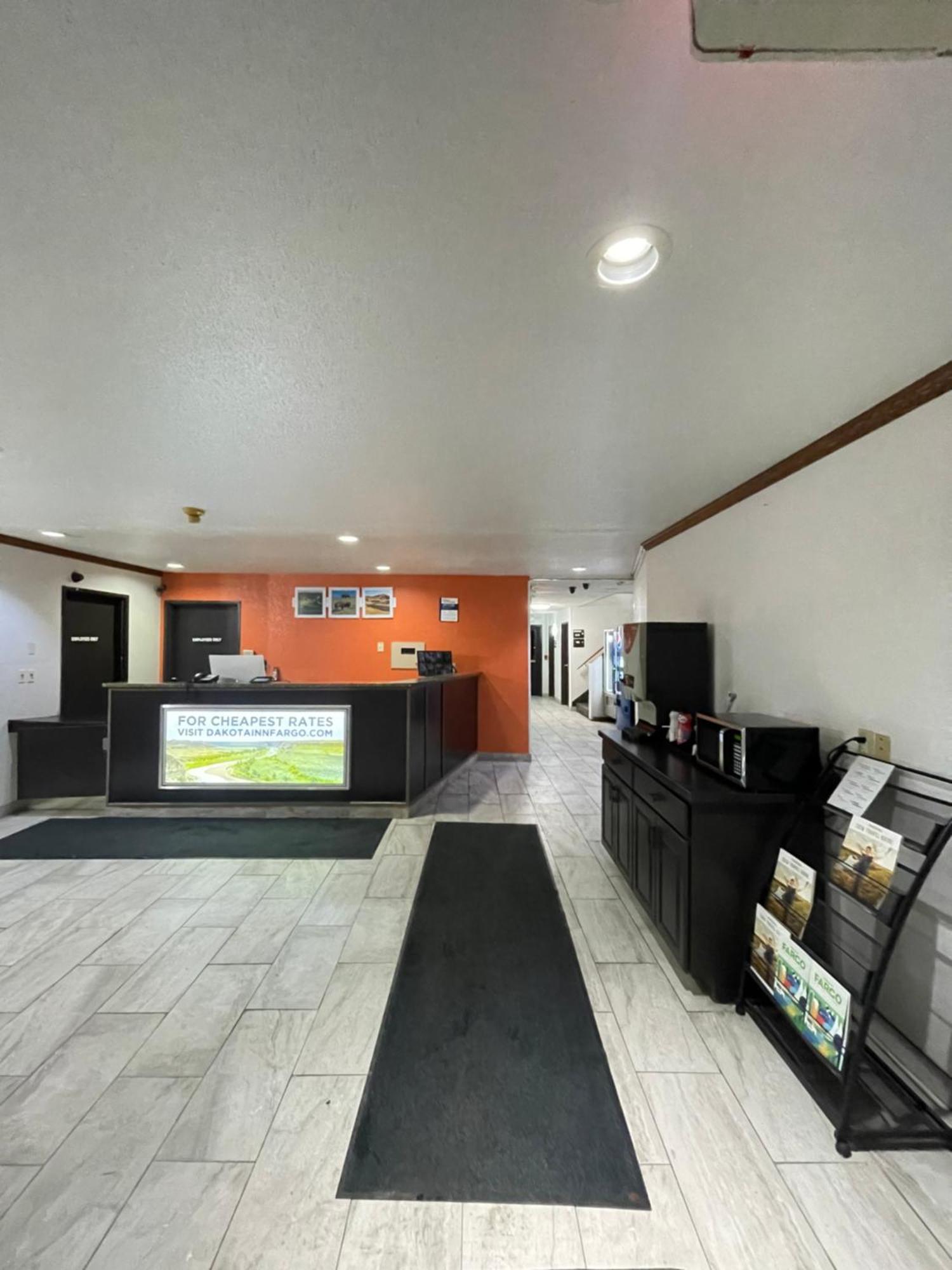 Dakota Inn Fargo Extérieur photo