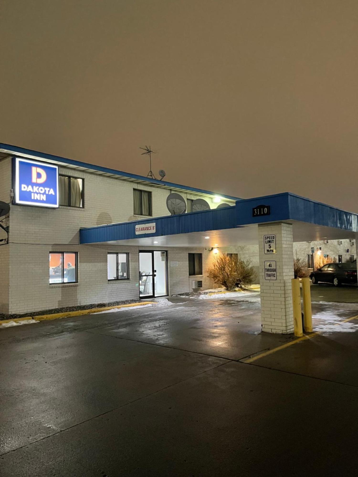 Dakota Inn Fargo Extérieur photo