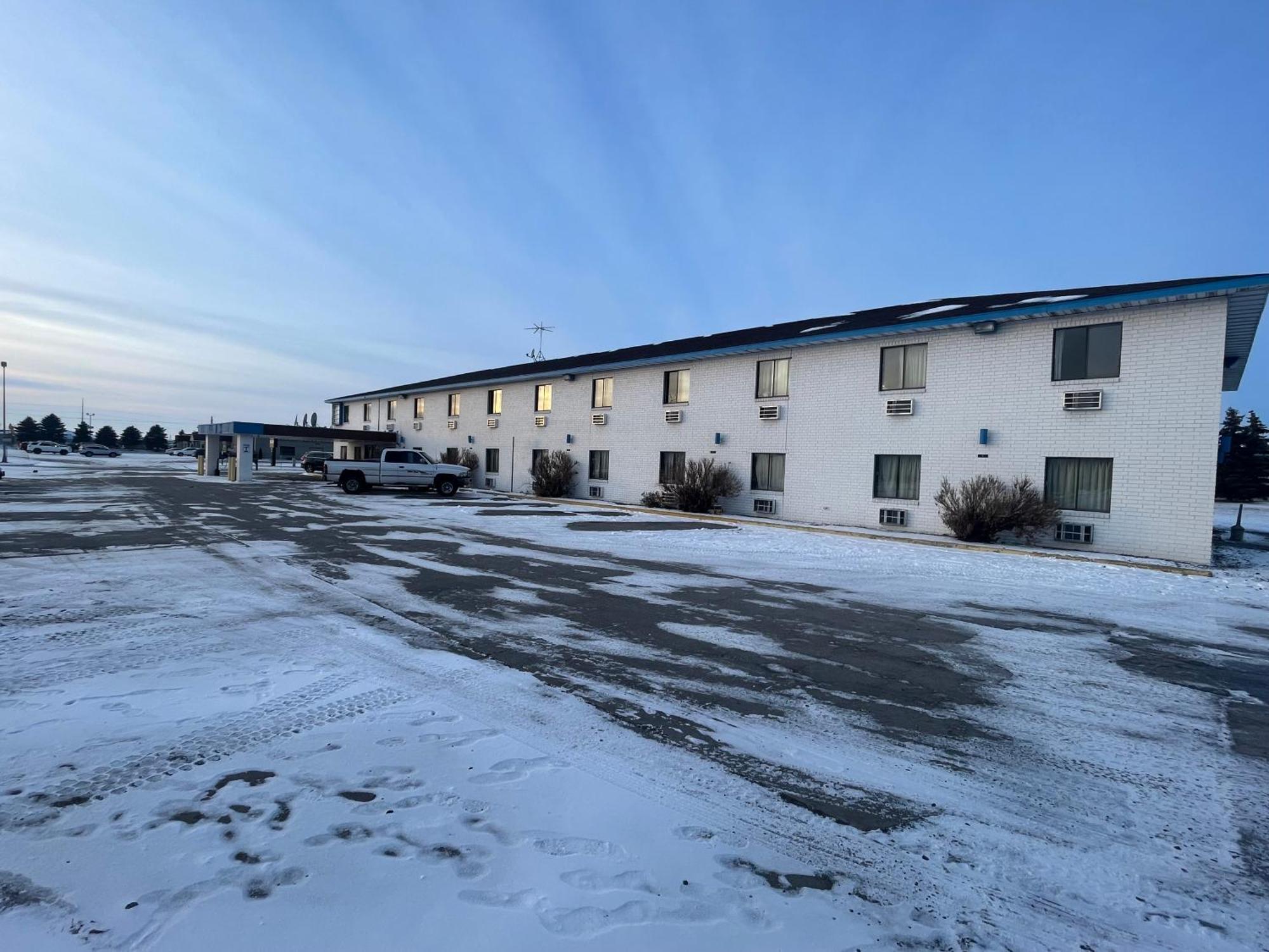 Dakota Inn Fargo Extérieur photo